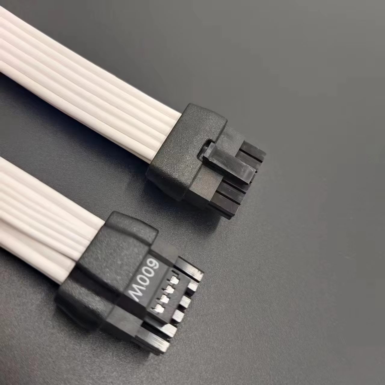 12+4Pin 16 Pin 4Pin PCIe 5.0 屏蔽 12V-2x6 / 12VHPWR 显卡电源线