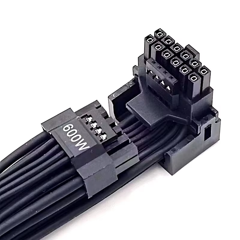 12+4Pin 转 16Pin PCIe 5.0 90° 12V-2x6 / 12VHPWR 显卡电源线