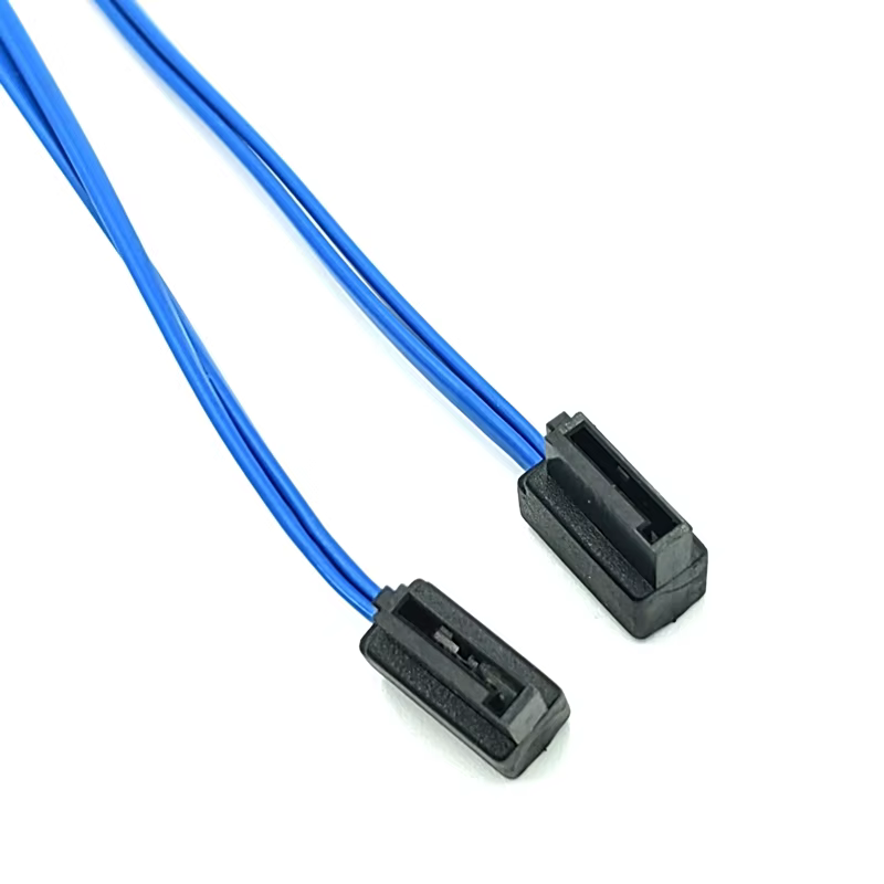 直通对直通 SATA 数据线