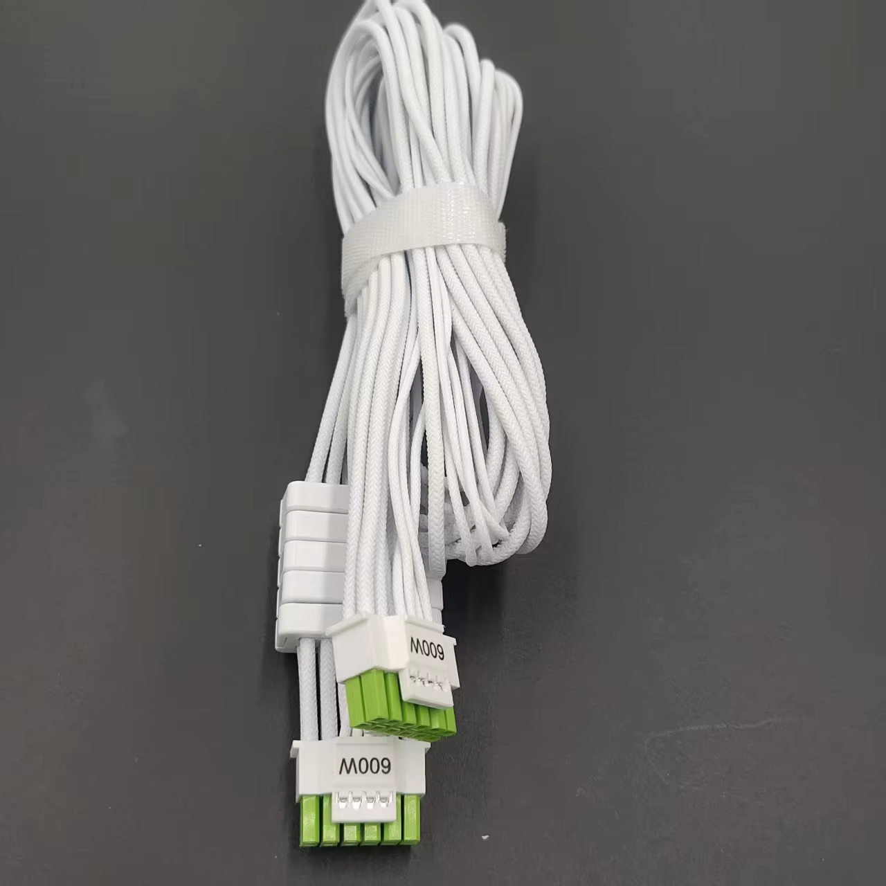 12+4Pin 4Pin PCIe5.0 600W 12V-2x6 / 12VHPWR 顯示卡電源線